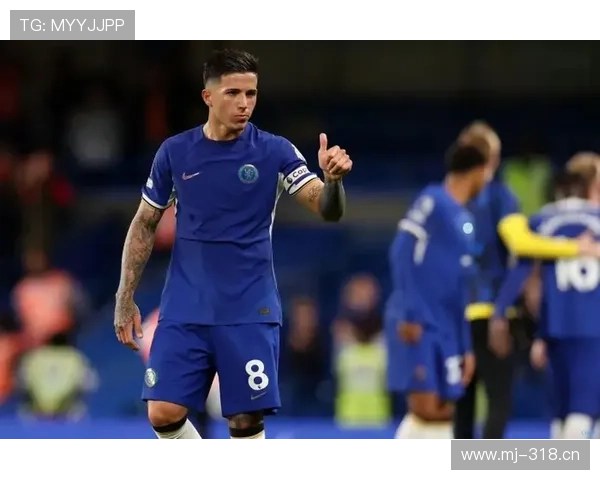 从8号位到组织核心：恩佐的角色演变