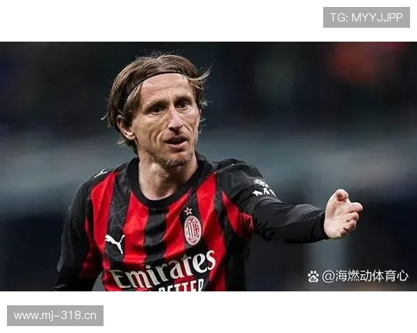 在中场组织下克罗斯与莫德里奇传球结构出现分散趋势